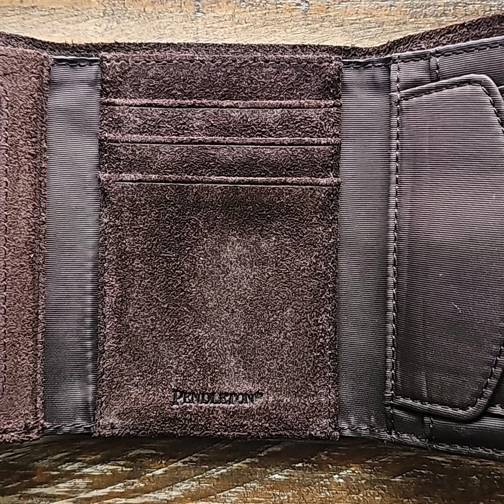 Pendleton Trifold Wallet - Glacier Stripe Wool